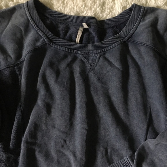 🚫Sold. Calvin Klein woman’s pullover sweatshirt - Picture 3 of 8
